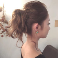 春夏にしたくなる！いつものヘアスタイルにちょこっと後れ毛プラスで色っぽ女子に♡