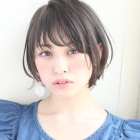 大人女子はフリンジバング！揺れる束感が大人可愛いトレンドの前髪♡