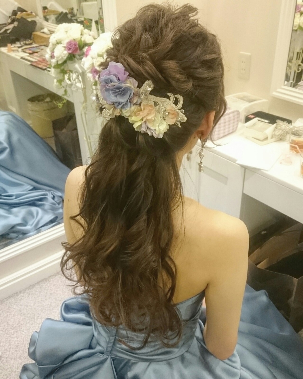 Nekominko カラードレス 髪型 ハーフアップ