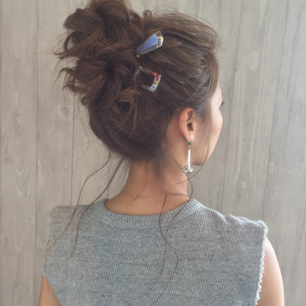 浴衣にもドレスにも使えるお出かけセルフアレンジ 大人の上品ヘア特集 Folk