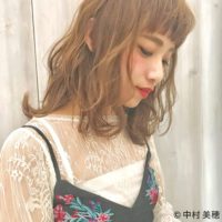 魅力のあるヘアスタイル♡マンネリ化を防ぐミディアムスタイルはこうスタイリングしよう♪