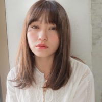 大人っぽいこなれ感を作れる！ミディアムヘアでもっとオシャレを楽しもう♪