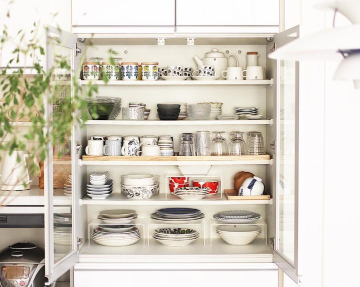 アイディア満載 収納上手な人たちの食器棚収納術 Folk