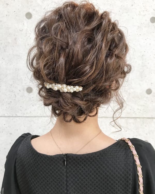 お呼ばれアップヘアアレンジ3