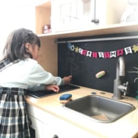 【連載】IKEAのキッチンをカスタマイズ☆子供の遊びの幅が広がるDIY♬