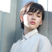 軽やかな雰囲気が抜け感を演出♪ラフで可愛い愛されショートヘアを紹介！