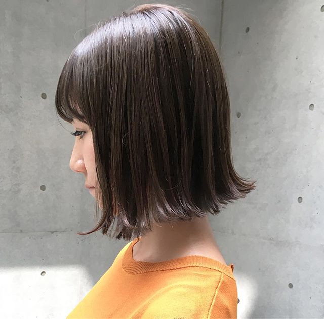 大人の色気は外ハネスタイリングで作る くびれ ヘアスタイル Folk