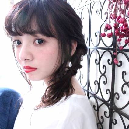 前髪で変わるアレンジヘア 小顔見せ お洒落見せバングの作り方 Folk