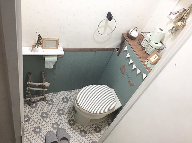 真似したくなるトイレインテリア 収納術やおしゃれに見えるインテリアをご紹介します Folk