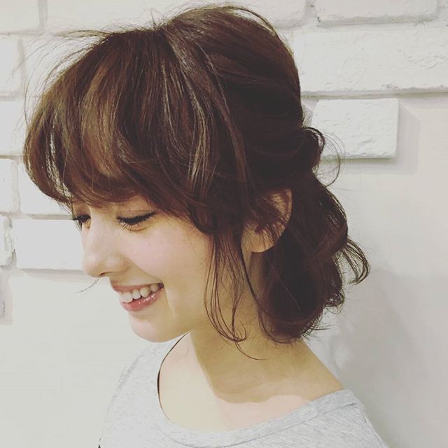 ぱっつんボブ　ヘアアレンジ 