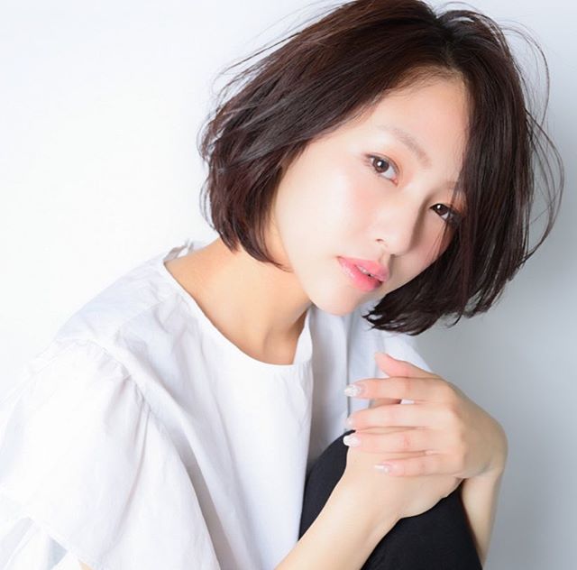 ショートヘア ボブヘアのふんわりスタイル キーワードは 丸み Folk