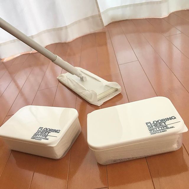 タッパー収納　モップシート