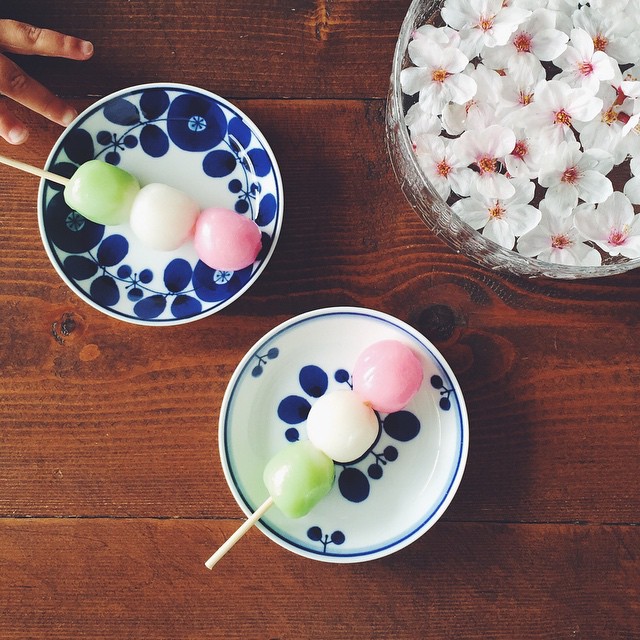 高デザイン 高コスパ つるりと柔らかな 波佐見焼 陶磁器のススメ Folk