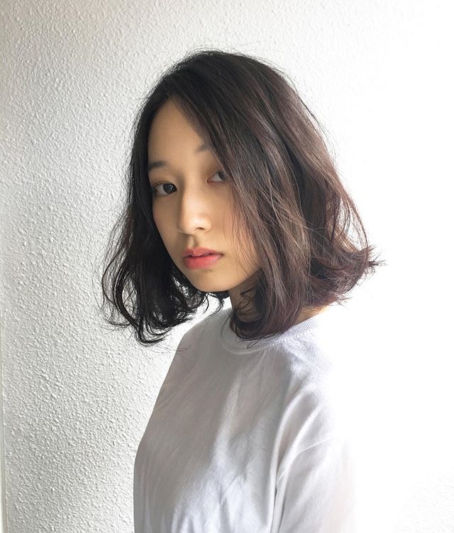 長めボブのおしゃれなヘアスタイル３１