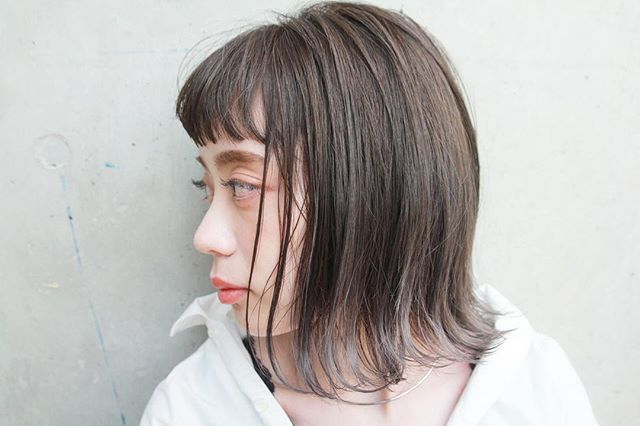 長めボブのおしゃれなヘアスタイル１７