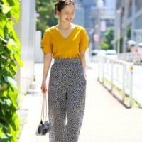 今買い足したいのはこれ！シンプルだけど小技が光る、美人トップスカタログ