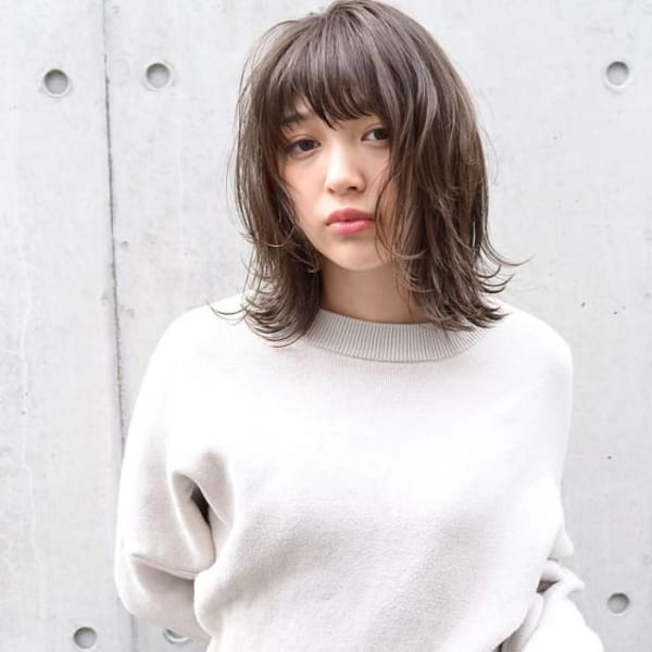 長めボブのおしゃれなヘアスタイル１１