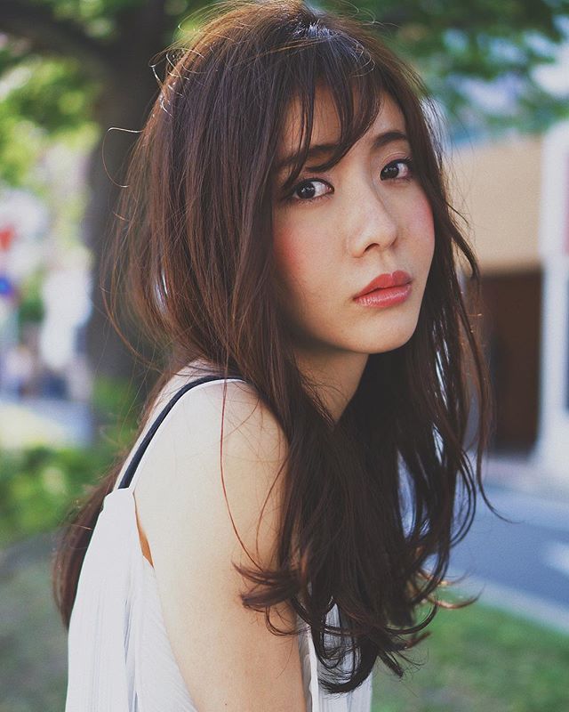 面長さんに似合うロングストレート4