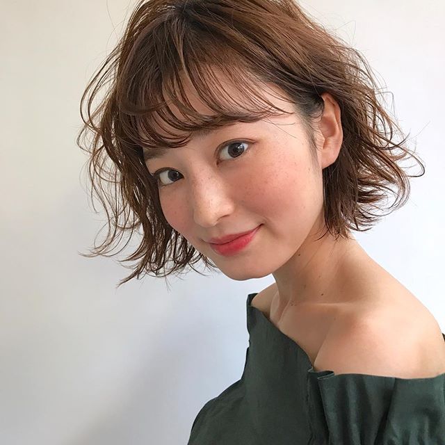 ボブのウェーブヘア特集２６