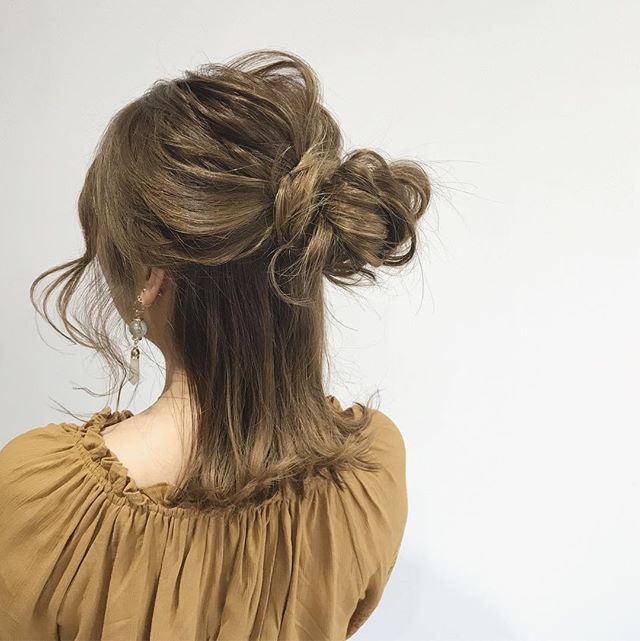 ミディアムヘアに人気のアレンジ8