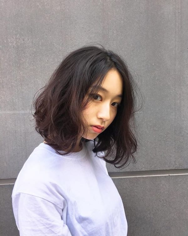 ボブヘアのセンター分け3