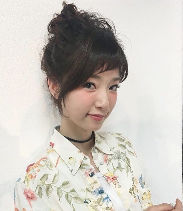 丸顔さんにおすすめのロングヘアアレンジ４