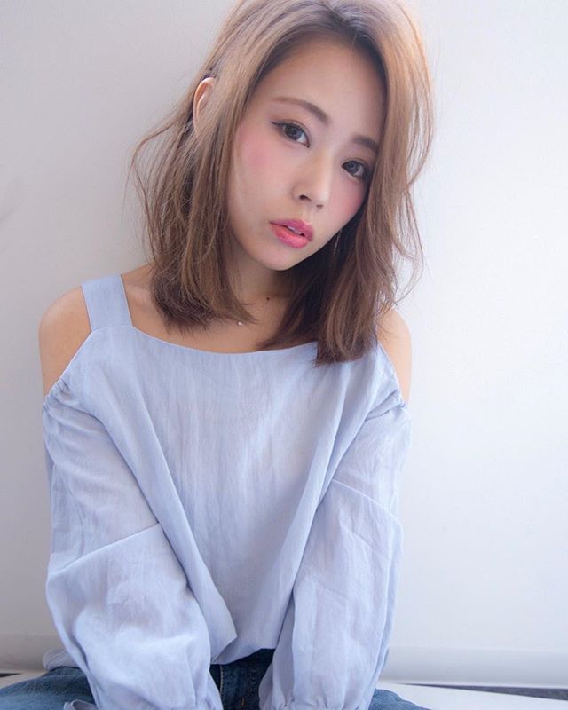 おでこ出しヘアスタイル13