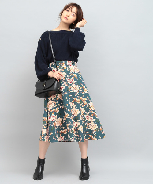 ピーチ起毛タックフレアースカート