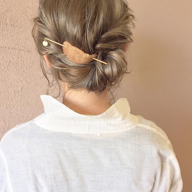 ヘアバレッタでアクセントをきかせて3