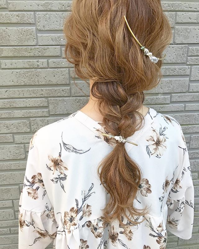 ヘアバレッタでアクセントをきかせて2