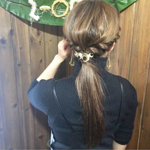 ストレートヘアアレンジ4