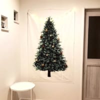 クリスマスを鮮やかに彩る♡ツリータペストリーのあるおしゃれな空間