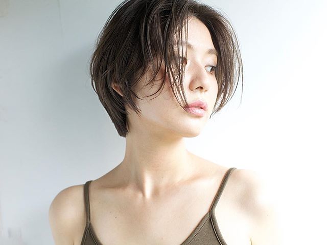 ショートヘアが似合う顔１５