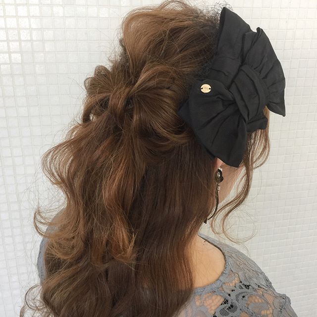 ロングヘアにおすすめのリボンを使ったアレンジ12