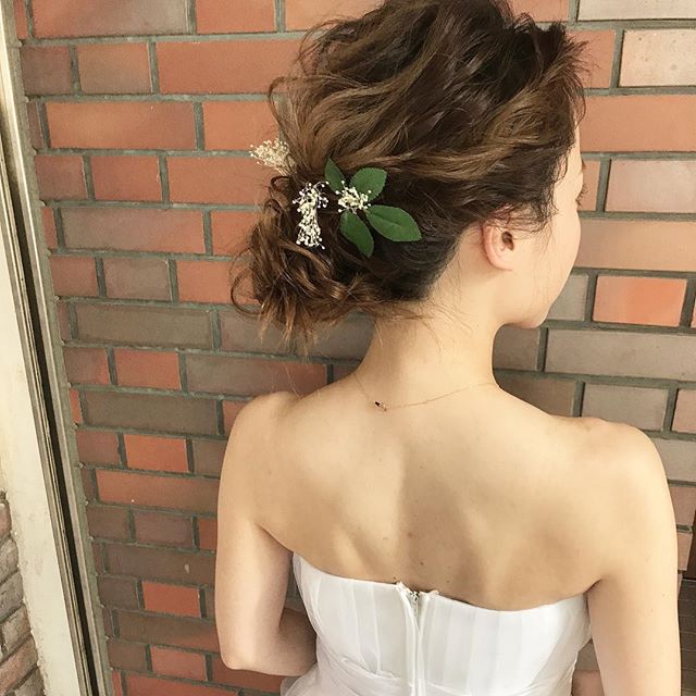 ドレスに合わせたいイマドキヘアアレンジ8