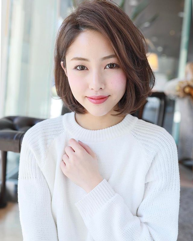 前髪なしの大人カッコいいヘアスタイルで可愛いを卒業14