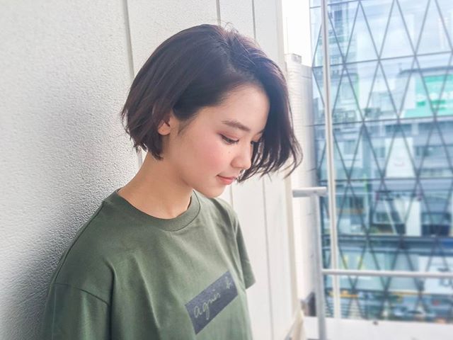 ナチュラルヘアスタイル　ショート２