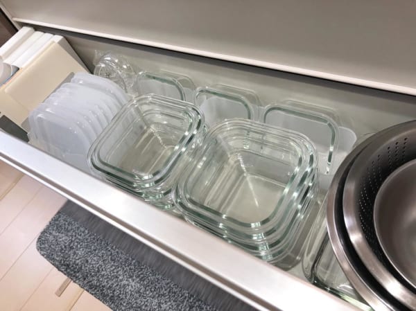 タッパー収納　引き出し２４