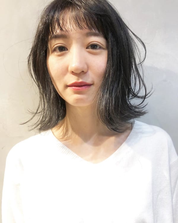 長めボブのおしゃれなヘアスタイル５７