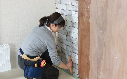 お部屋のDIYアイデア⑤壁紙を張り替えて部屋のイメージを変える5