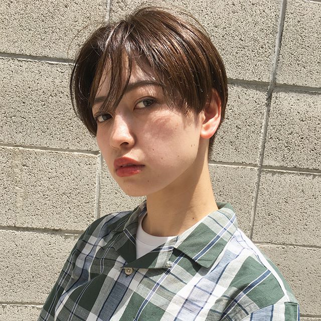 30代におすすめの前髪スタイル①ショート　前髪なし　ストレートショート