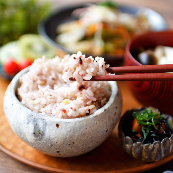 つぶつぶの食感が楽しい！雑穀ごはん