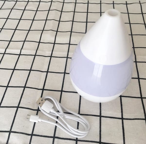 ダイソー　ミニ加湿器