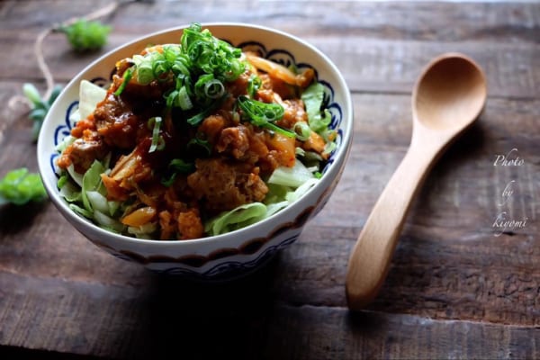 節約！鶏キムチチーズ丼