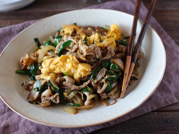 【レシピ付き】豚肉と半熟たまごのスタミナ炒め