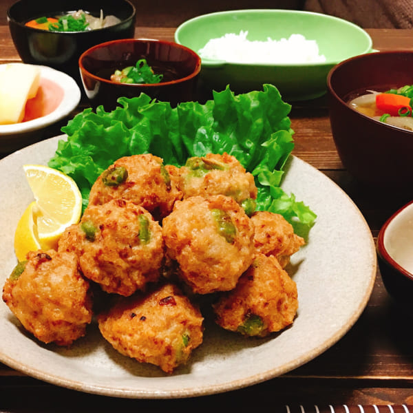 枝豆がキュートな鶏肉と豆腐の揚げ物