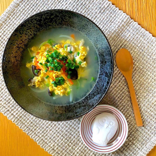 食べ応え抜群スープメニュー！霜降りひらたけと卵の中華スープ