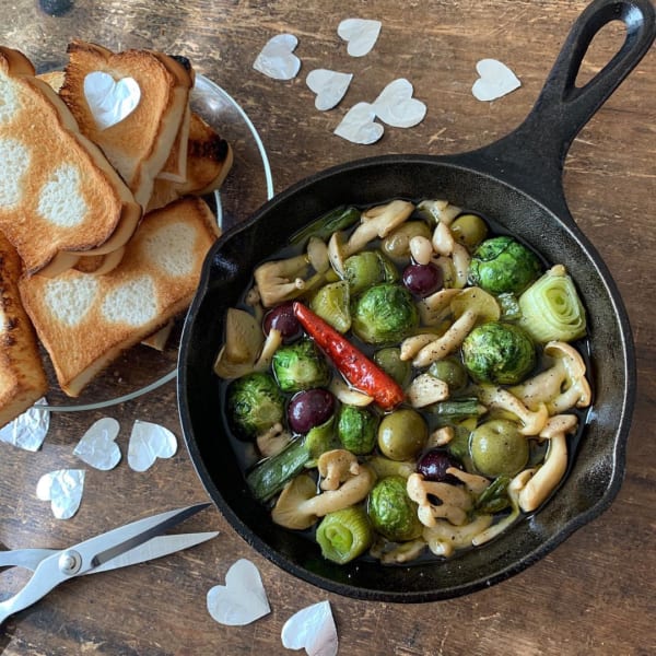 豪華でおしゃれな野菜のアヒージョ