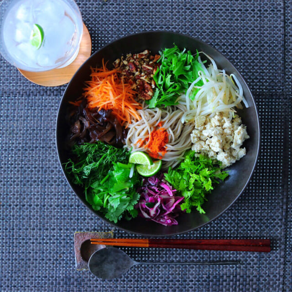 たっぷり野菜の和え麺