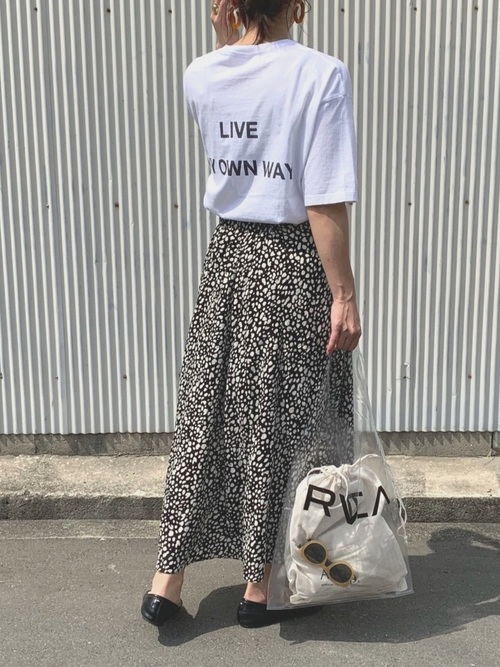 レオパードスカート ロゴTシャツ2